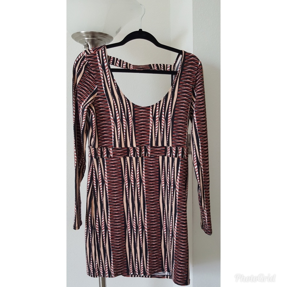 [Volcom] 'Day of Skater Dress' Size Large